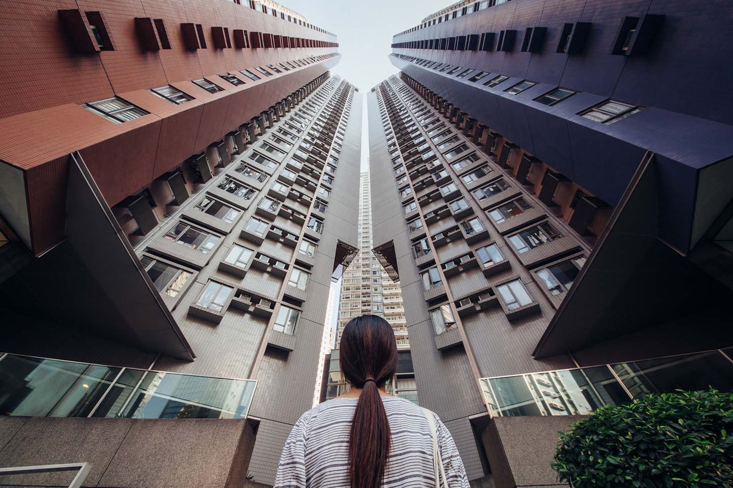 【龔成專欄】香港樓價由高位回落 是不是入市好時機？樓是資產定負債？