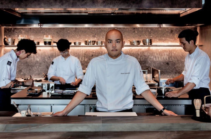 RYOTA KAPPOU MODERN的菜單嚴選時令食材,6道菜菜單(HK$1,580),包括了鵝肝、鮮味的毛蟹 RYOTA KAPPOU MODERN的菜單嚴選時令食材,6道菜菜單(HK$1,580),包括了鵝肝、鮮味的毛蟹